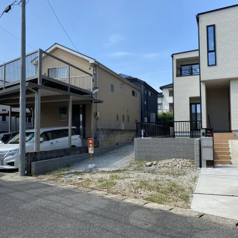 半田市上池町３丁目